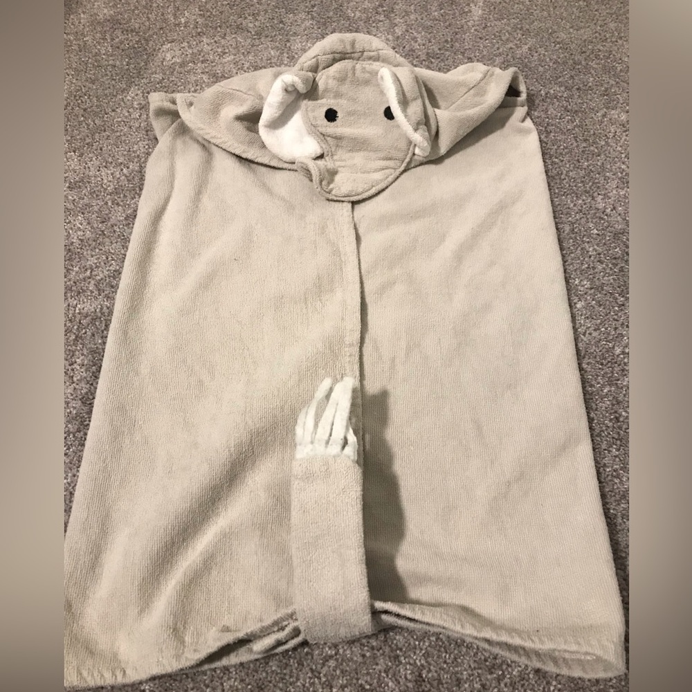 2 children’s towels